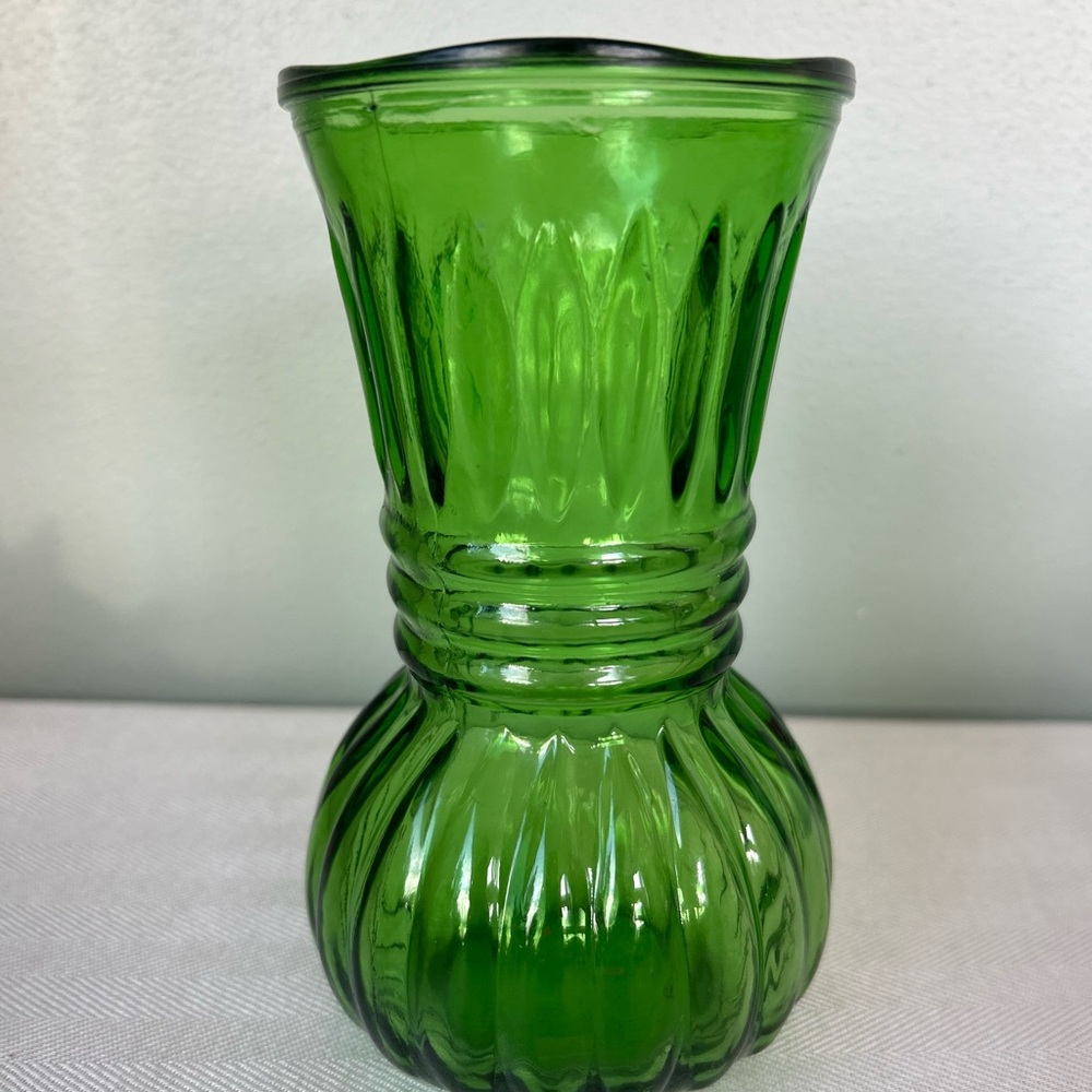 Vintage Indiana Glass Illusions Pattern – Ribbed Glass with Triple Rings